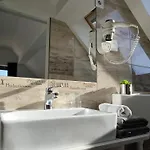Darazshegyi Panzio Es Fahazak - Panzio Epuelet B&B 3*