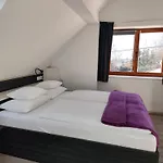 Darazshegyi Panzio Es Fahazak - Panzio Epuelet 3* Mátraszentimre