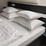 Darazshegyi Panzio Es Fahazak - Panzio Epuelet Bed & Breakfast