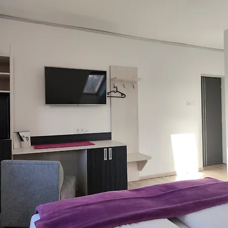 Darazshegyi Panzio Glutenmentes Felpanzioval Is Bed & Breakfast 3*