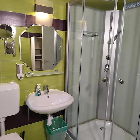 Darázshegyi Panzió és - Panzió épület Couette-café Mátraszentimre
